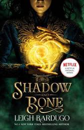 Книга Shadow and Bone (Book 1) (Film Tie-in)